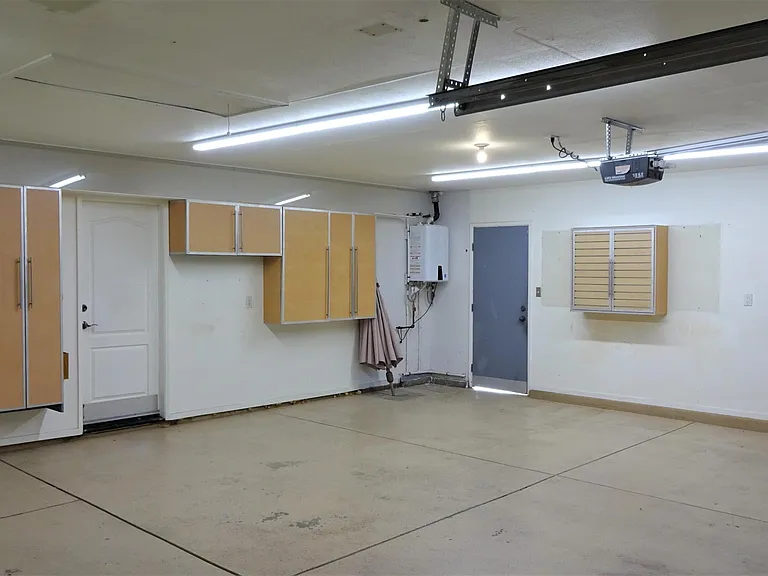 2604 E Christopher Dr — Photo 19