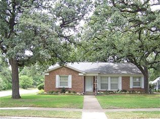 2340 Goldenrod Ave, Fort Worth, TX 76111