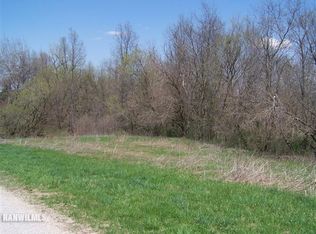 1975 E Cross Rd, Galena, IL 61036