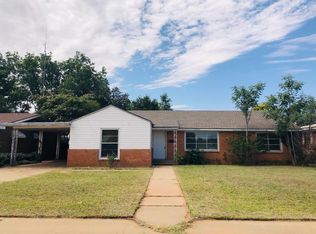 912 E Oak St, Brownfield, TX 79316