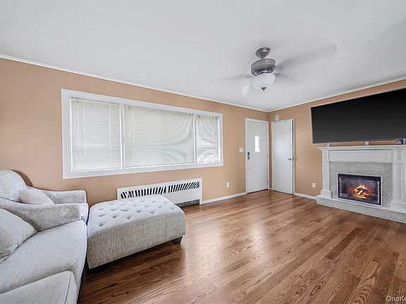 4th image of 1030 N Fulton Avenue