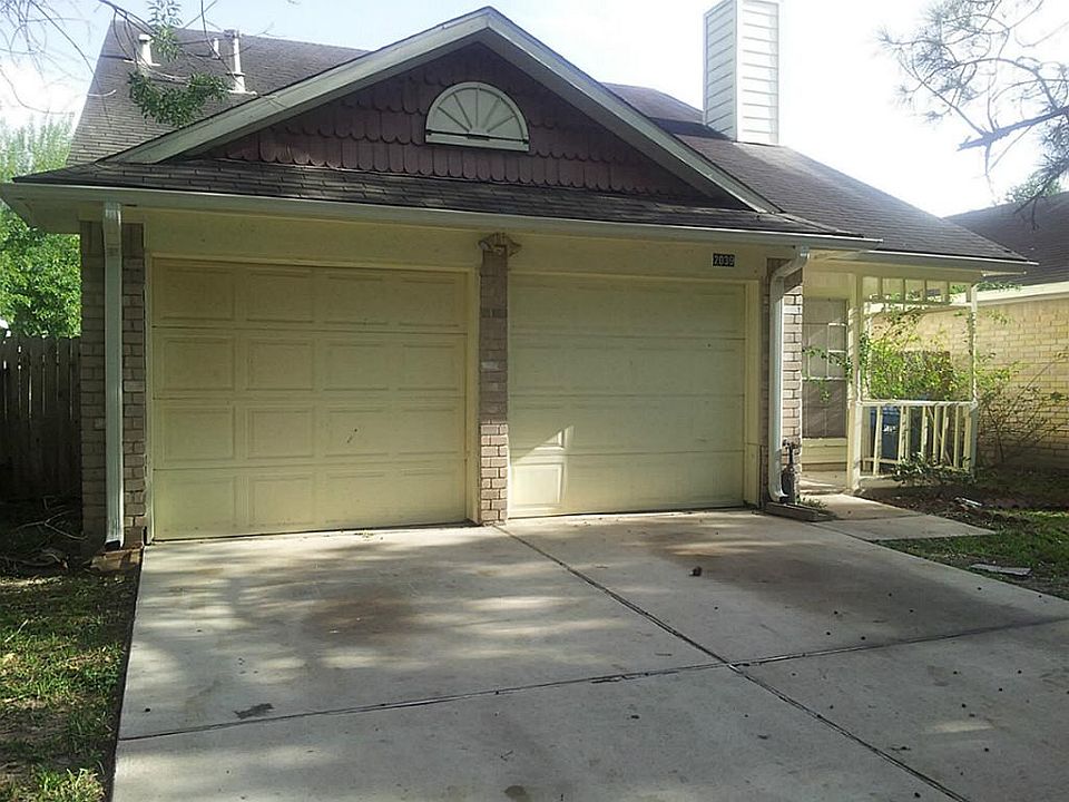 1st image of 2039 Greencourt Dr