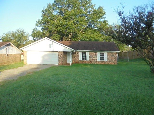 1st image of 306 Denise Dr