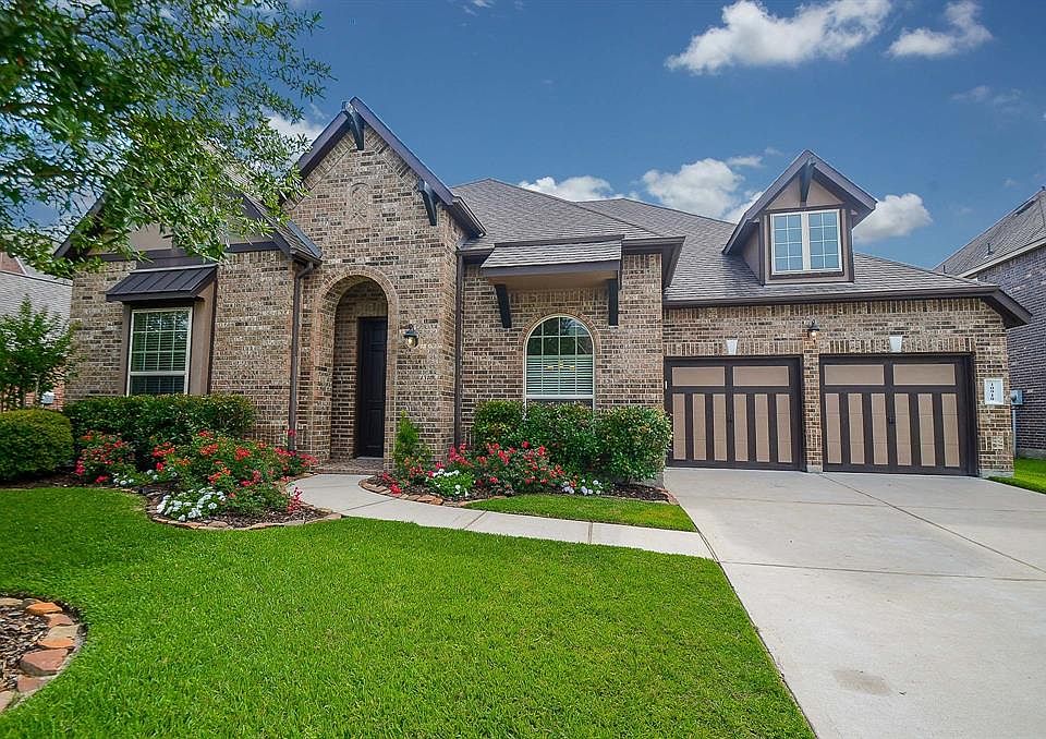 1st image of 10910 Lombardia Ct