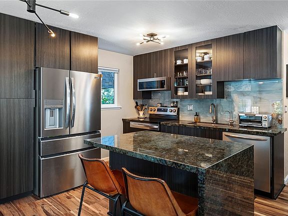 2nd image of 978 Glenrock Dr Unit 36
