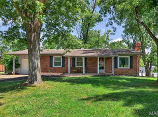 234 Saint Marys Dr, Ballwin, MO