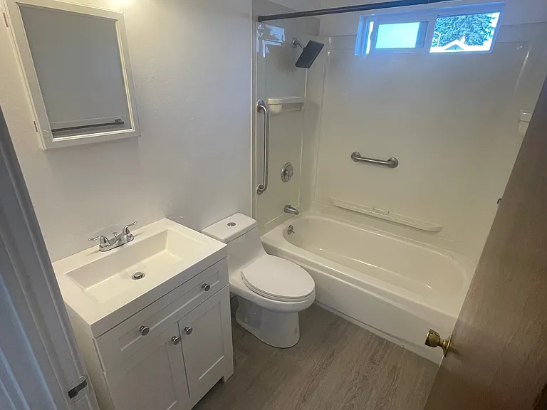 816 N 4th St #5 — Photo 7