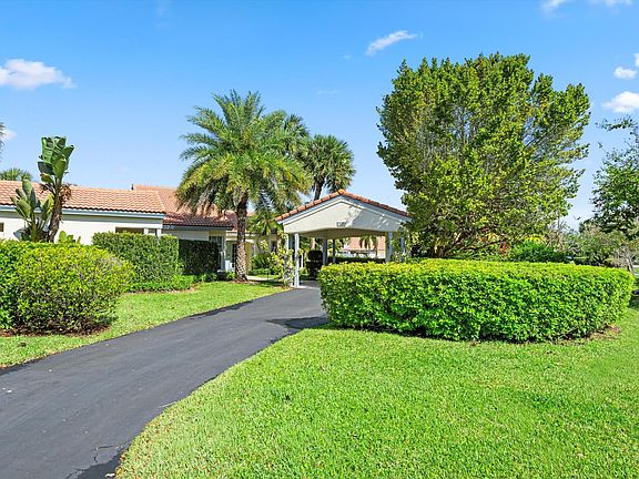 2nd image of 2235 Las Brisas Court