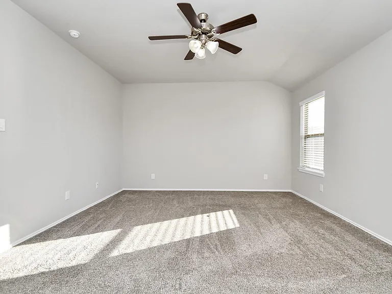 3947 Country Club Dr — Photo 12