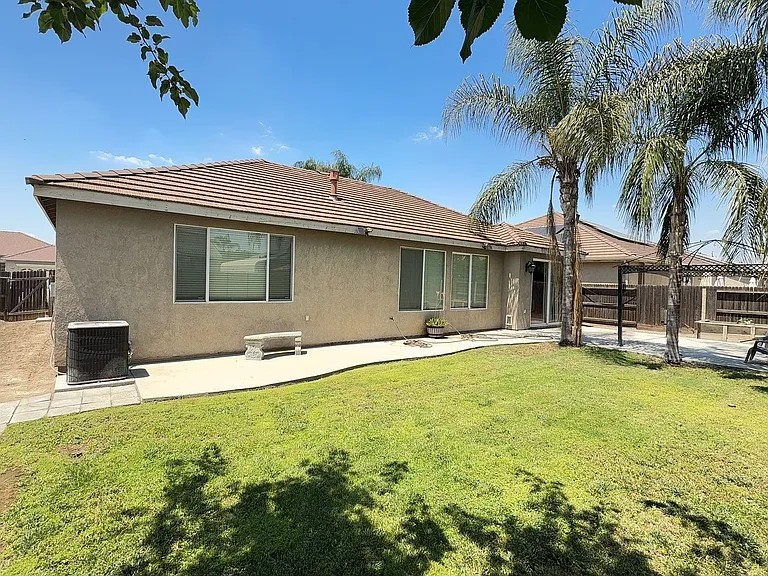 186 Montana De Oro St — Photo 15