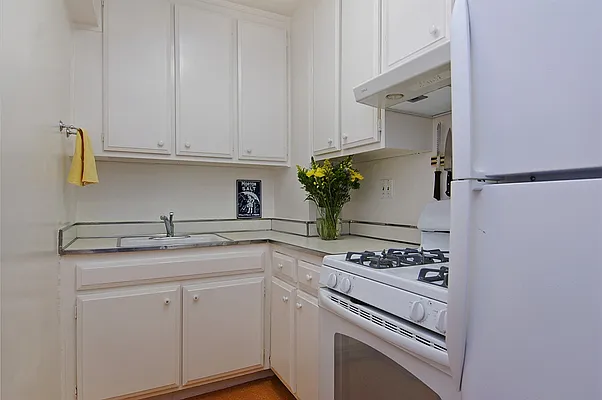 Sold by Corcoran | media 12