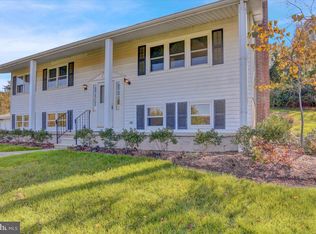 1102 Seifrit Ln, Bernville, PA 19506