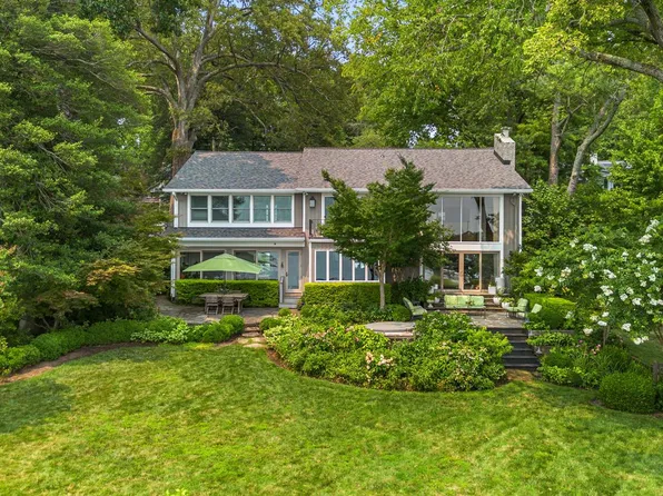 202 Severn River Rd, Severna Park, MD 21146