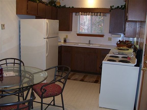 Inside photo 1 - LCV kitchen