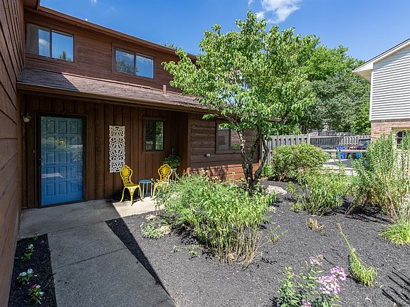 2nd image of 1409 Jocasta Dr