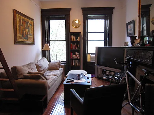 Rented by Apartments by Us | media 32