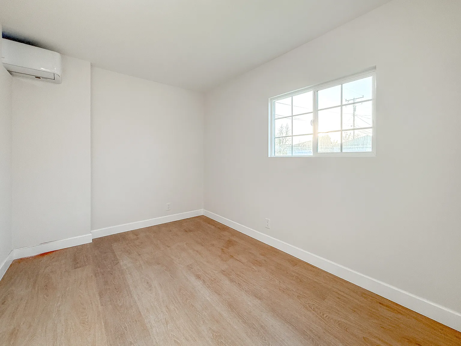 1 bed, 500 sqft, $1,800 — Photo 3