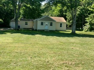 1537 Hendrick Rd, Norton Shores, MI 49441