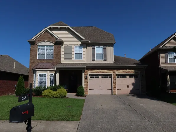 257 Meandering Dr, Lebanon, TN 37090