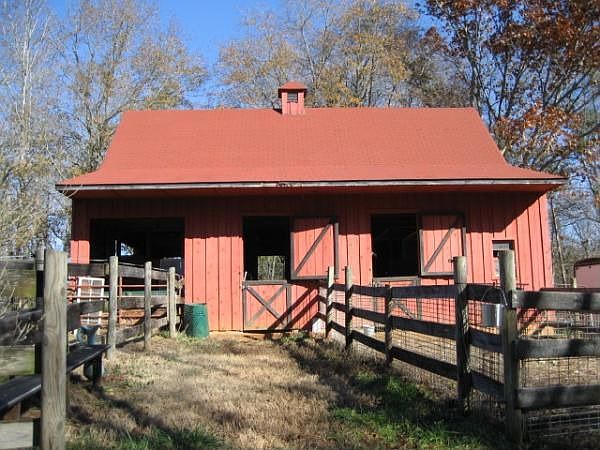 2nd image of 356 Friendship Valley Rd