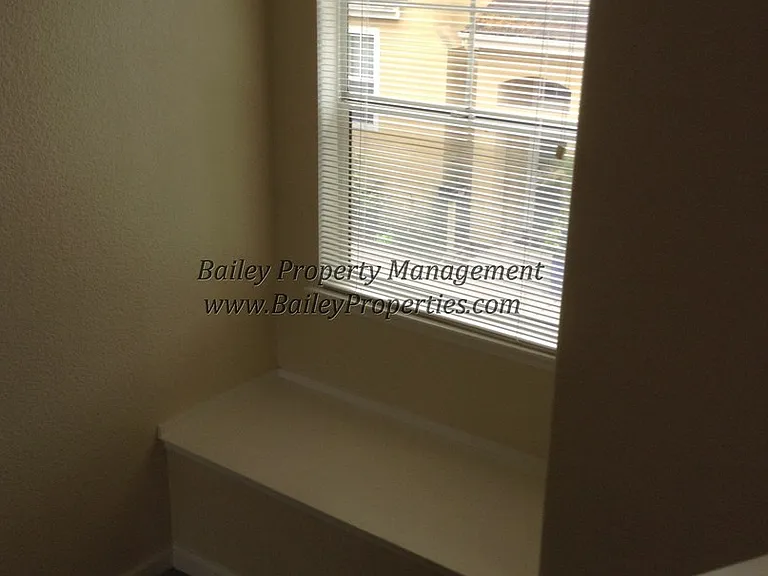 19 Mary Case Ln — Photo 12