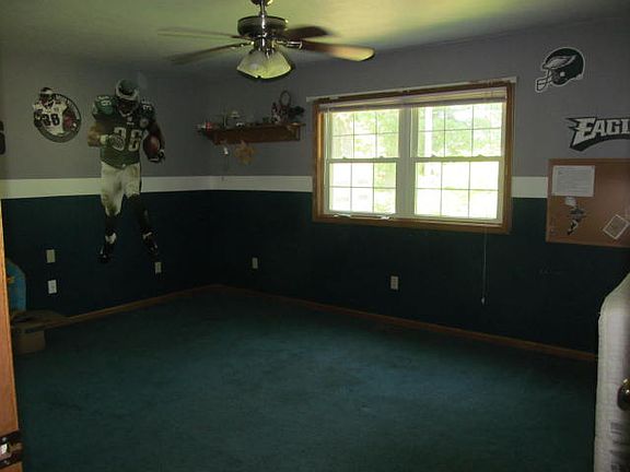 5th image of 5 Belair Dr