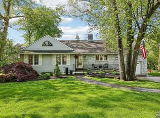 238 Mulberry Pl, Ridgewood, NJ 07450