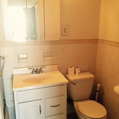 Rented by Kian Realty | media 5