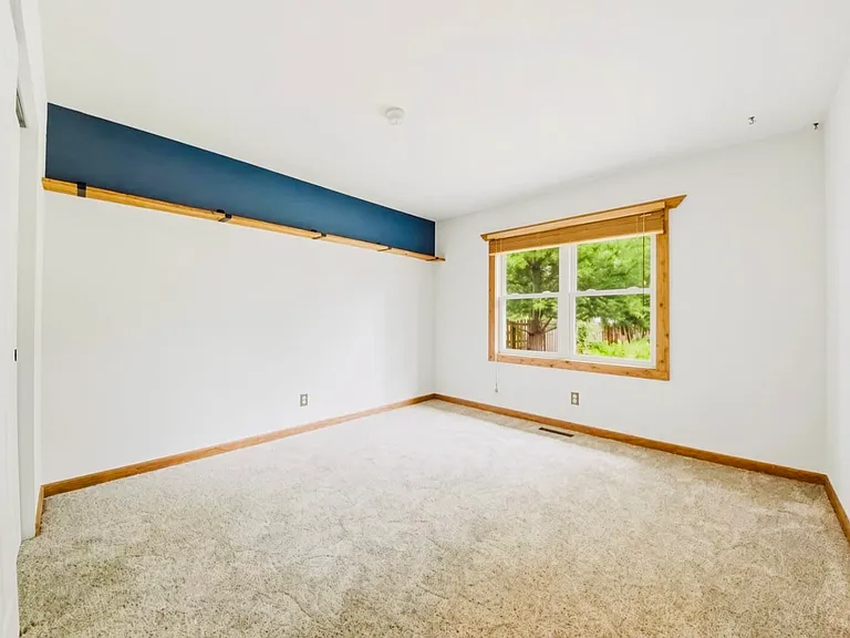 947 Canterbury Dr #60014 — Photo 2