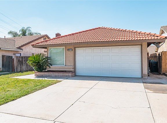 3rd image of 11320 Rockridge Ln