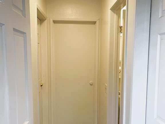 5th image of 1449 Dover Ave
