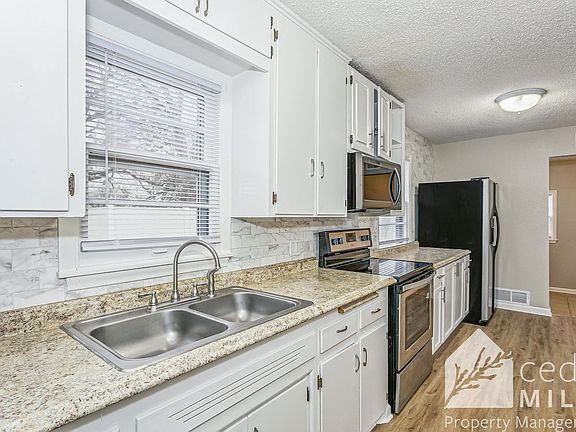 5th image of 3450 S Osage Ave