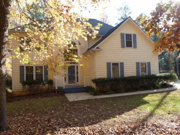 430 Ridgemont Dr, Fayetteville, GA 30215