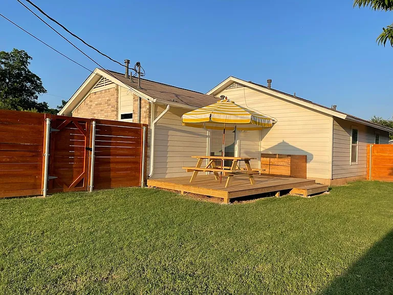 906 E Leslie Cir #B — Photo 20