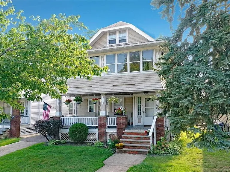 1271 Jackson Ave — Photo 4