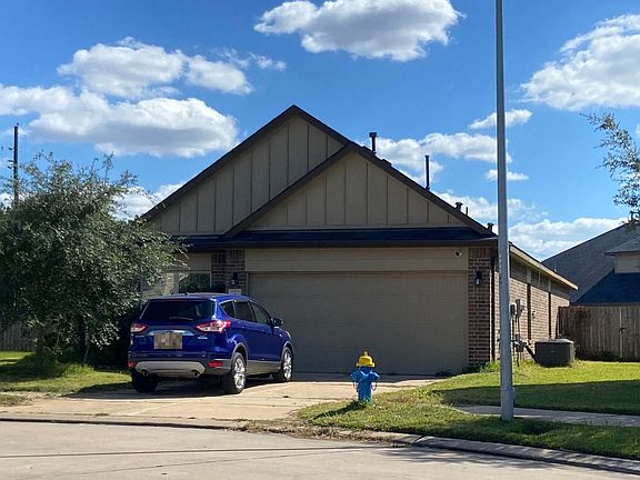 2nd image of 1807 Dover Heights Ln