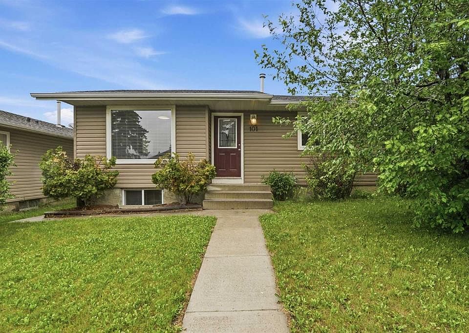 1st image of 101 Aspen Cres S