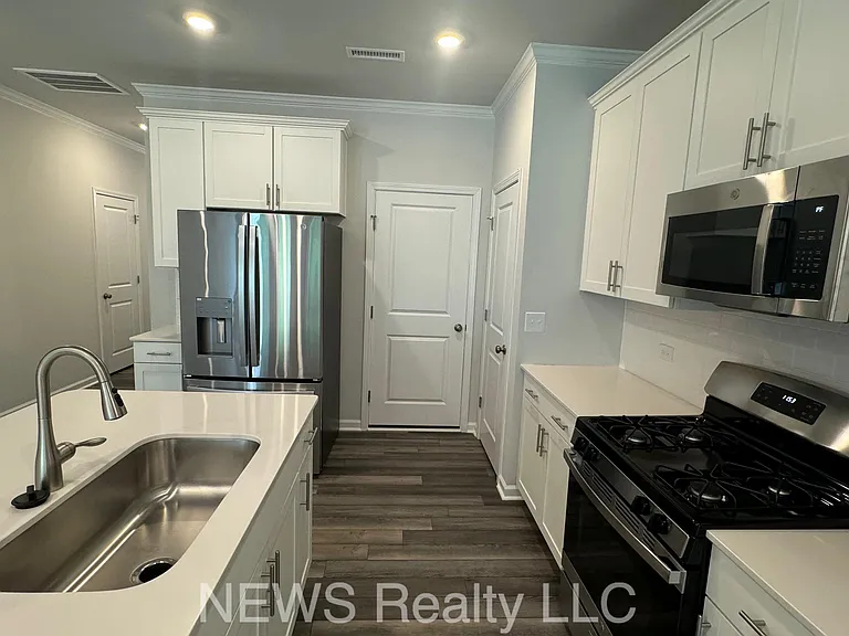 187 Peebles Dr — Photo 24