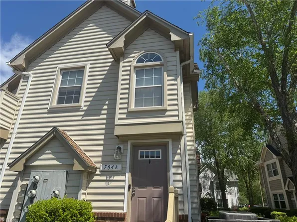704 Nottoway River Ct APT A, Chesapeake, VA 23320