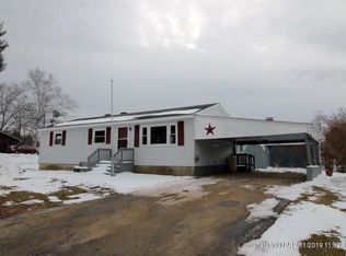 15 Suzanne St, Lewiston, ME 04240