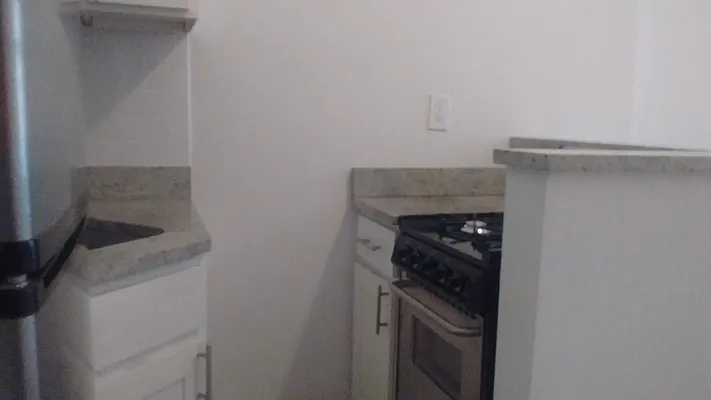 Rented by Blana LLC | media 32