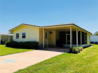 1361 Windsor St, Tavares, FL 32778
