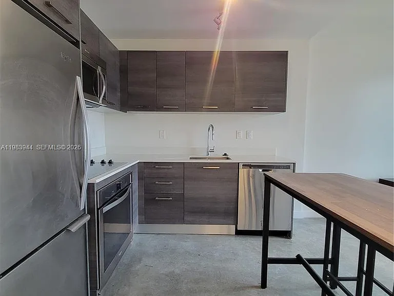 151 SE 1st St #1507 — Photo 9