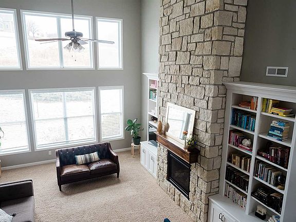 4th image of 5015 Heartland Ct