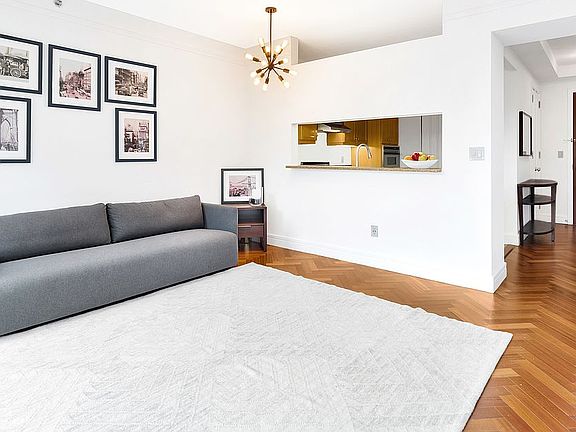 2nd image of 10 Little St W #22D