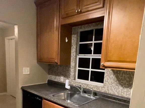 Kitchen- new paint 8/9/2024