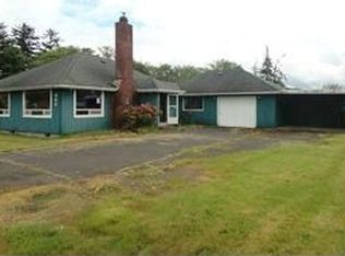 902 S Montesano St, Westport, WA 98595