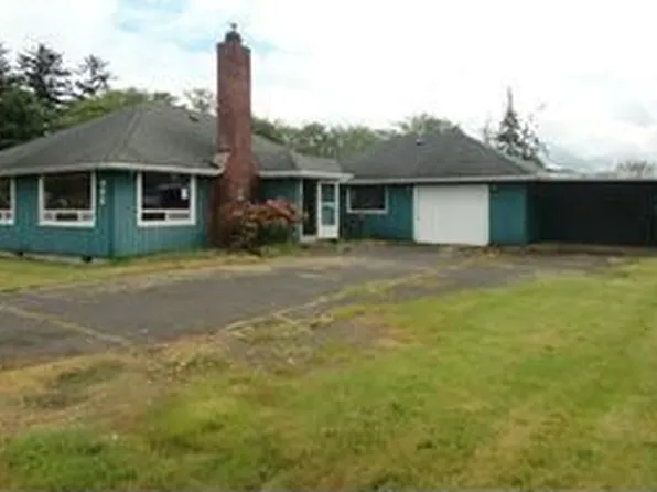 902 S Montesano St, Westport, WA 98595