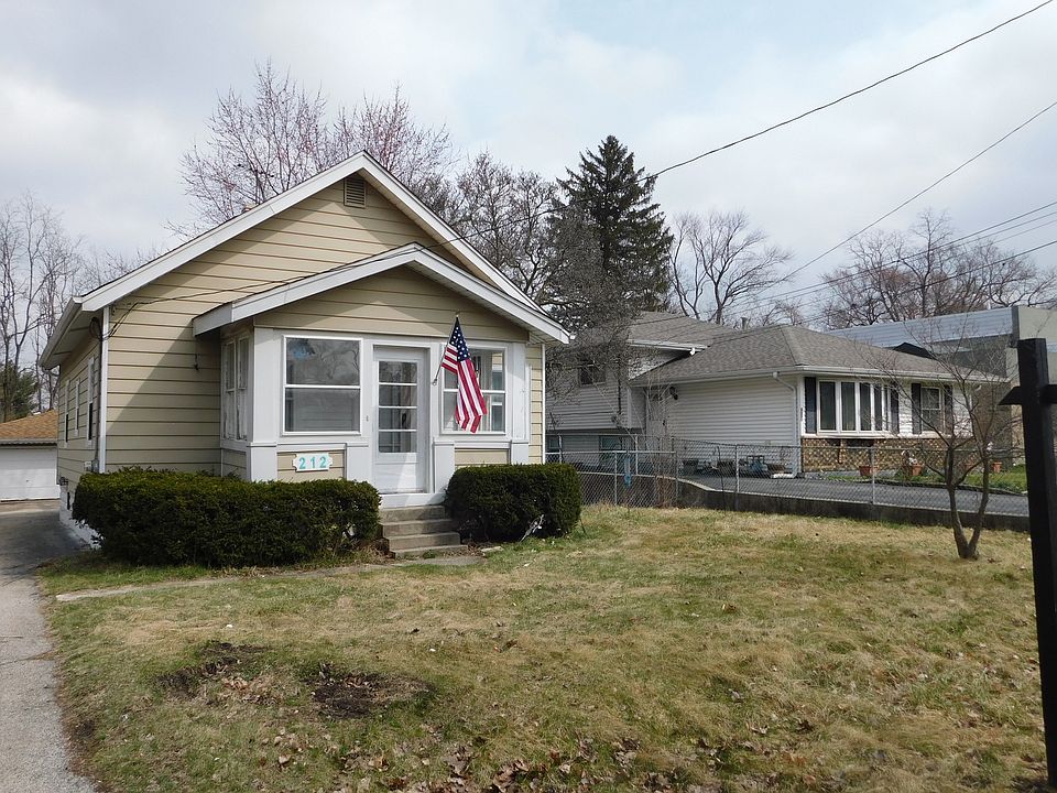 1st image of 212 Willard Pl