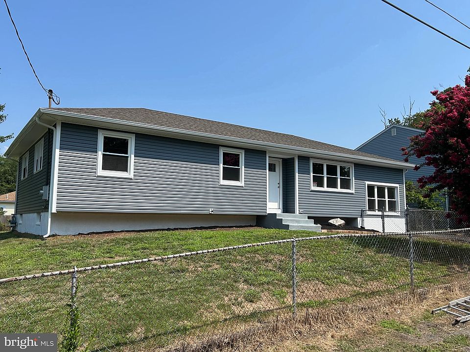 1st image of 126 Apple Ave